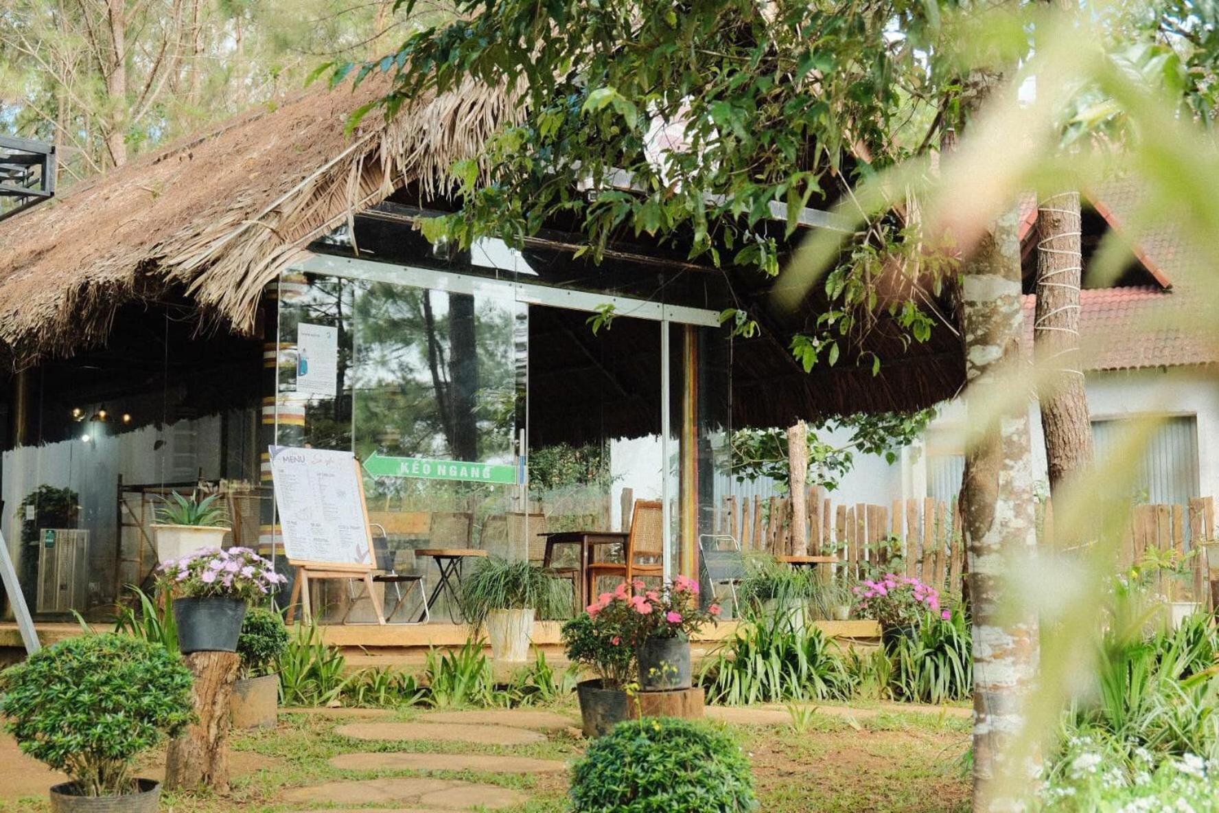 S'Nghe Homestay Mang Den Kon Von Kla Exterior photo